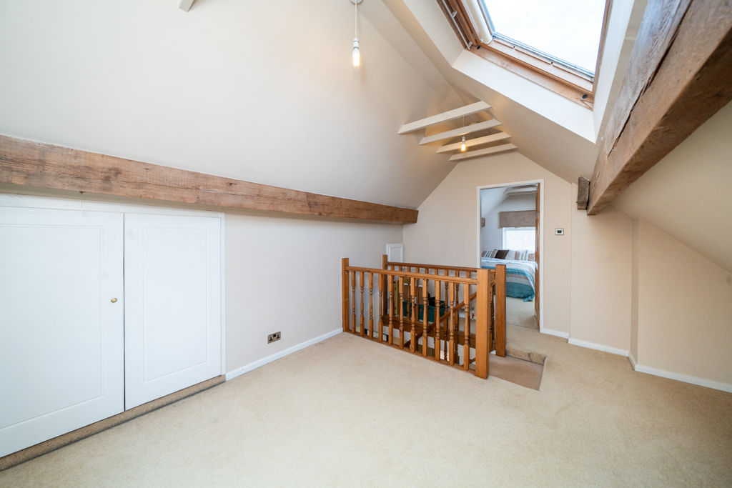 Bedroom- click for photo gallery